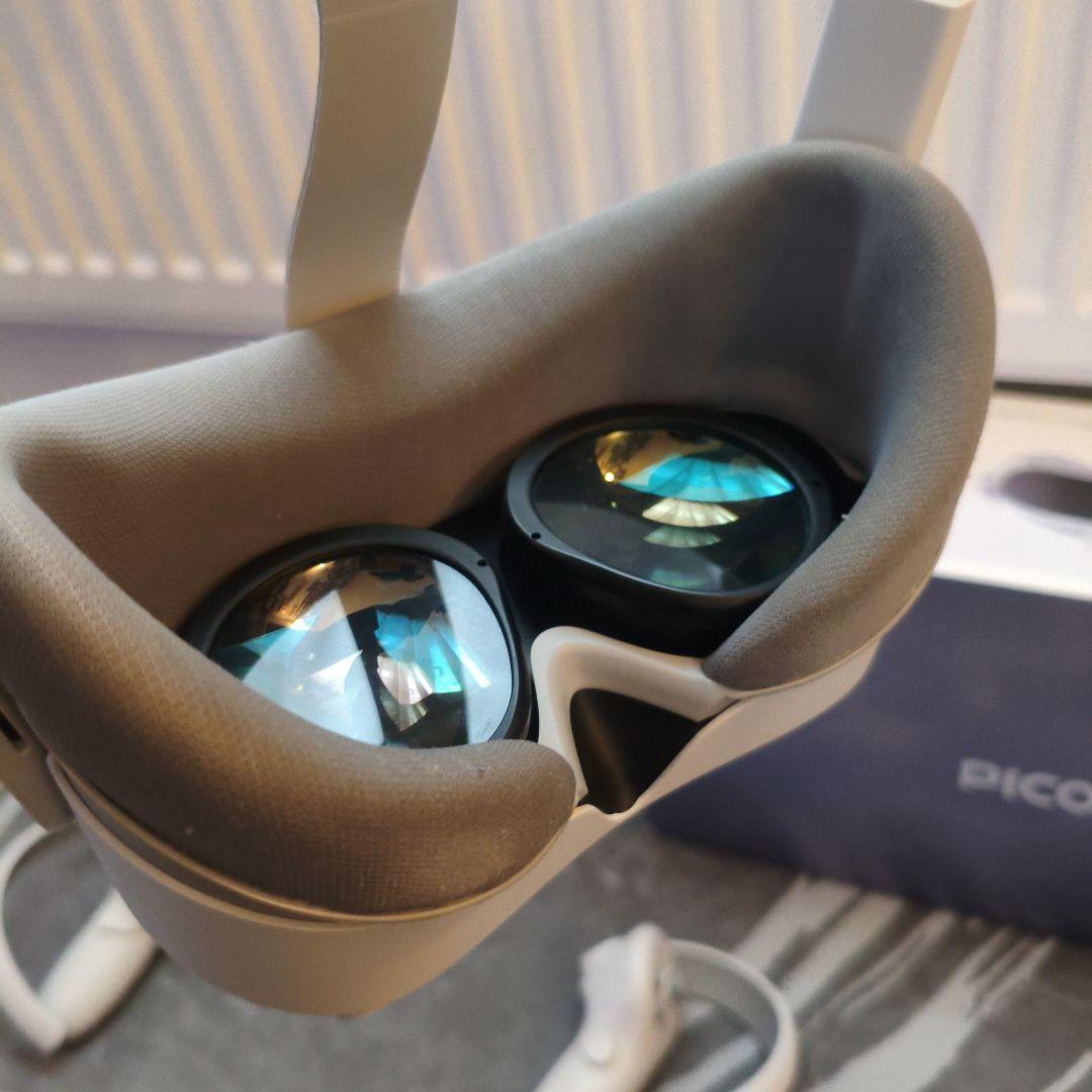 PICO 4 VRヘッドセット 256GB