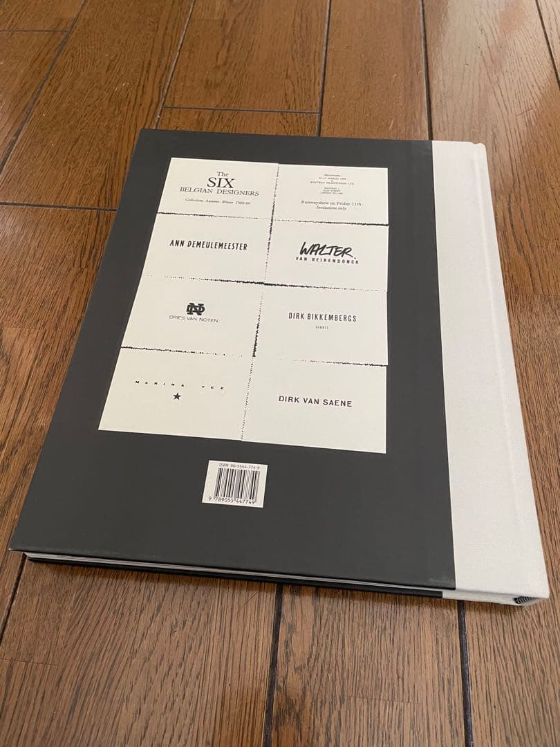 6 + Antwerp Fashion アントワープ・ファッション カタログ