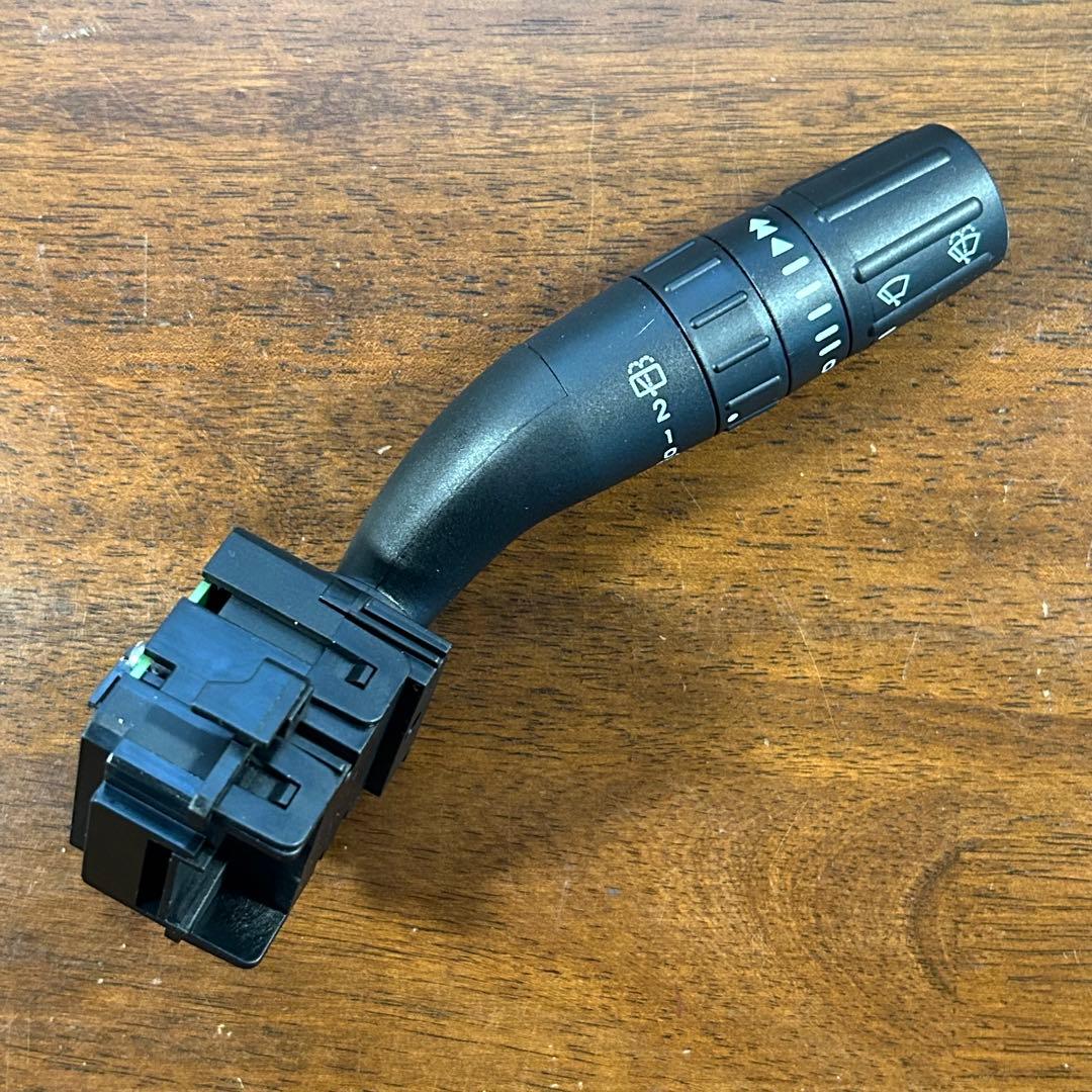 フォード　エクスプローラー　2011〜　新品　ワイパースイッチ　OEM品