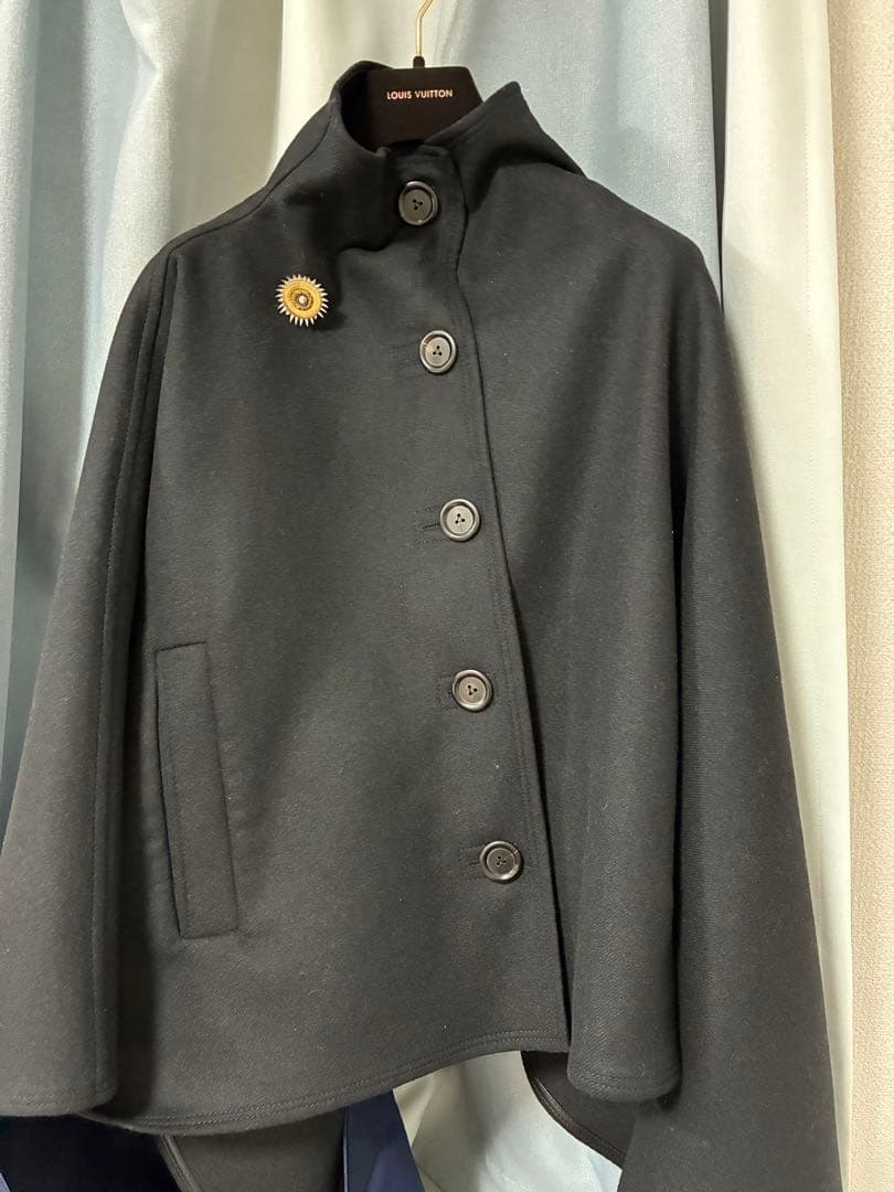 LOUIS VUITTON ルイヴィトン ケープコート ポンチョ 黒