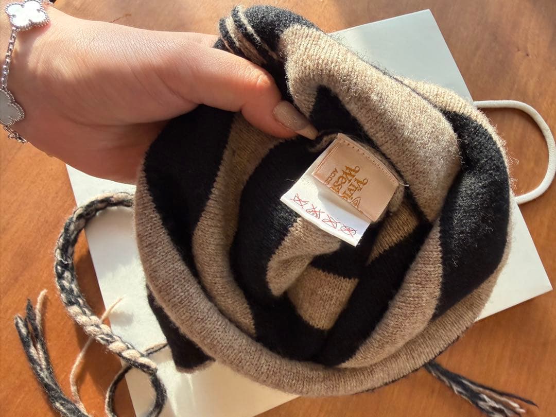 ら*ろ様 Vivienne Westwood ストライプニット帽　ボンボン　NA