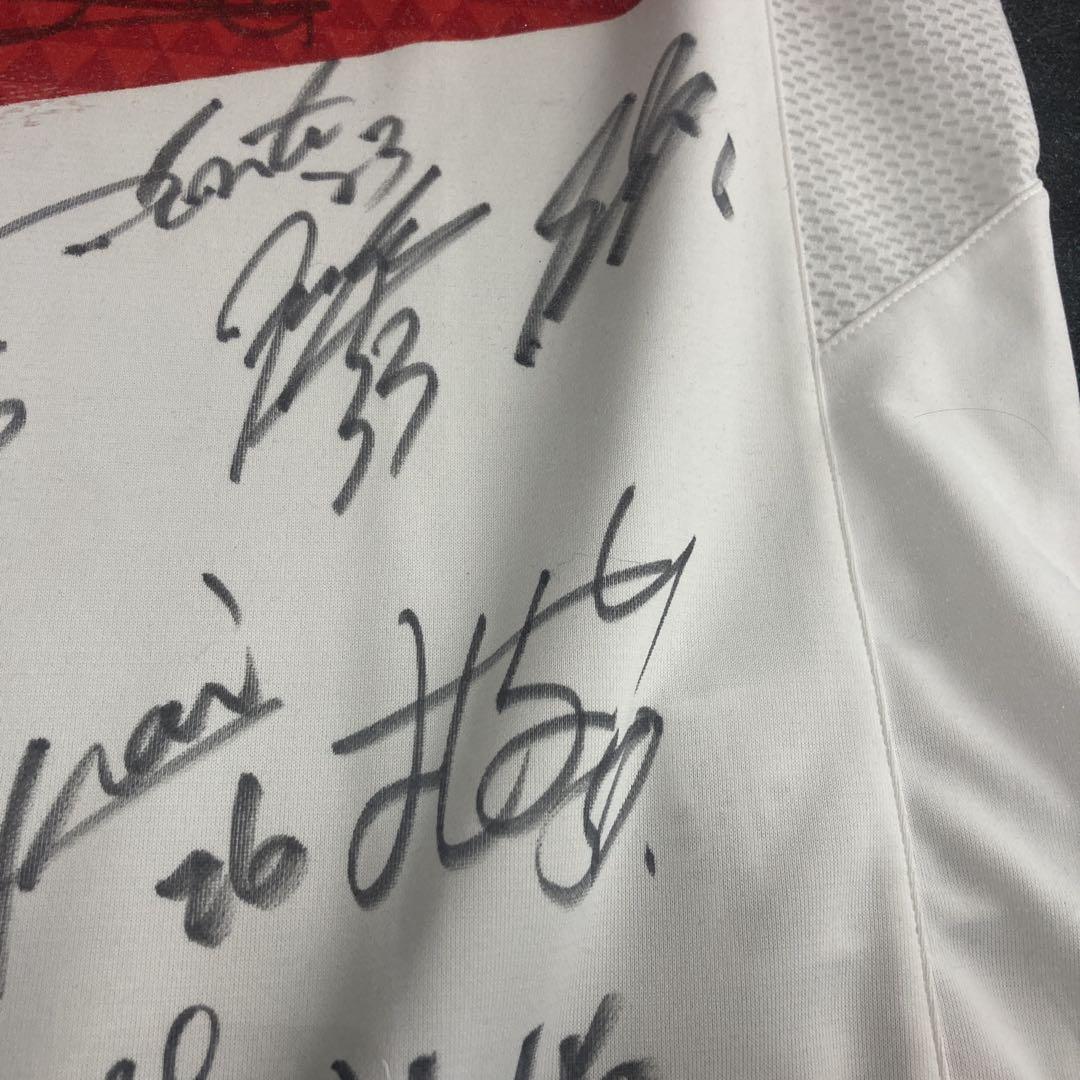 名古屋グランパスエイト■2010優勝メンバー全選手■直筆サイン入り■ユニフォーム