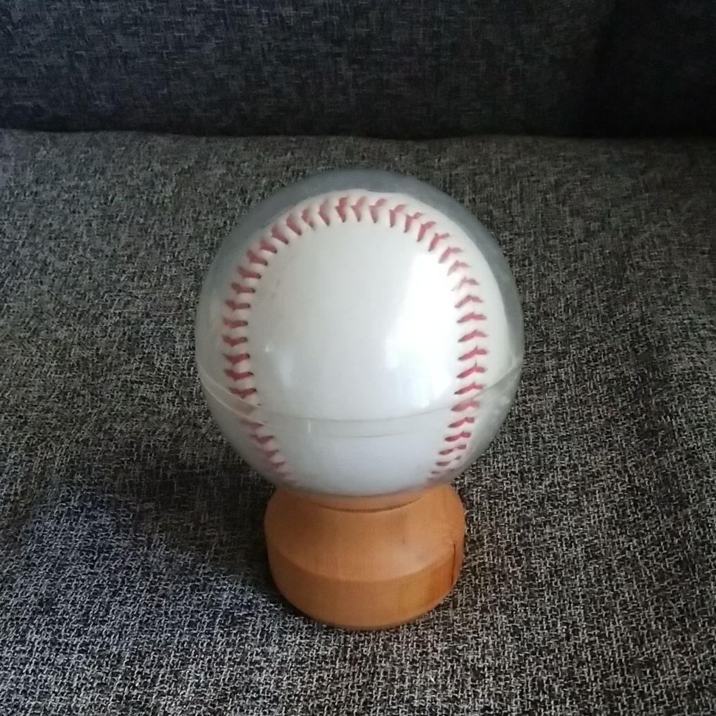 プロ野球ボール