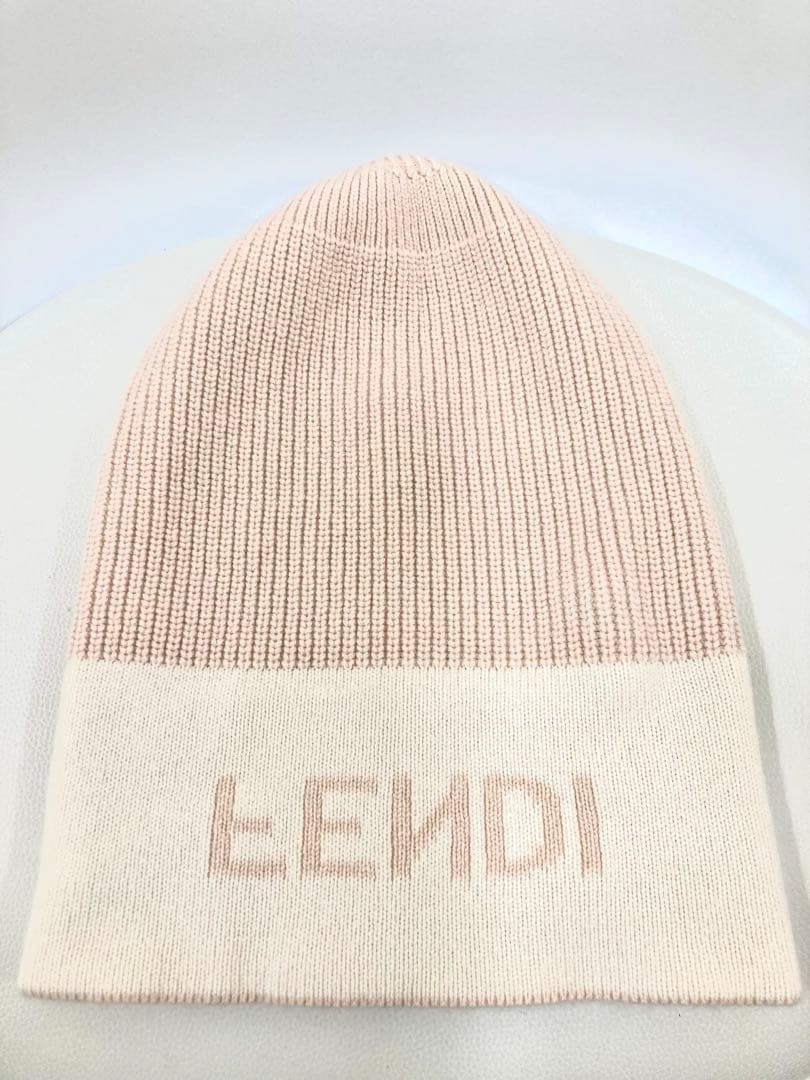 FENDI フェンディ ニット帽 ピンク