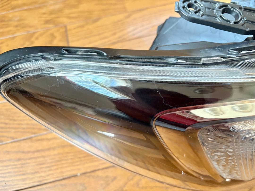 【平山】スバル レヴォーグ WRX S4 STi 右ヘッドLED 純正