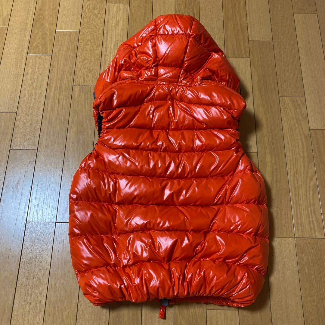 DUVETICA フード付きダウンベスト