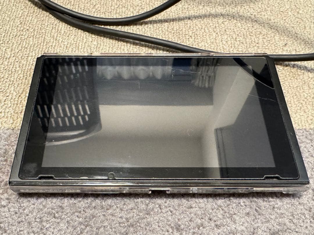 Nintendo Switch 本体 + 付属品。どうぶつの森デザイン