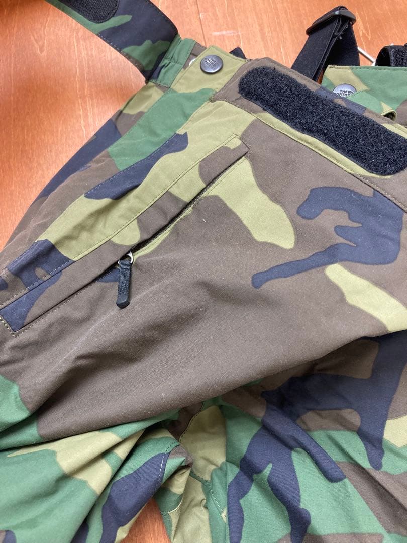 THE NORTH FACE 子ども用迷彩スキーパンツ雪遊びスノーパンツ