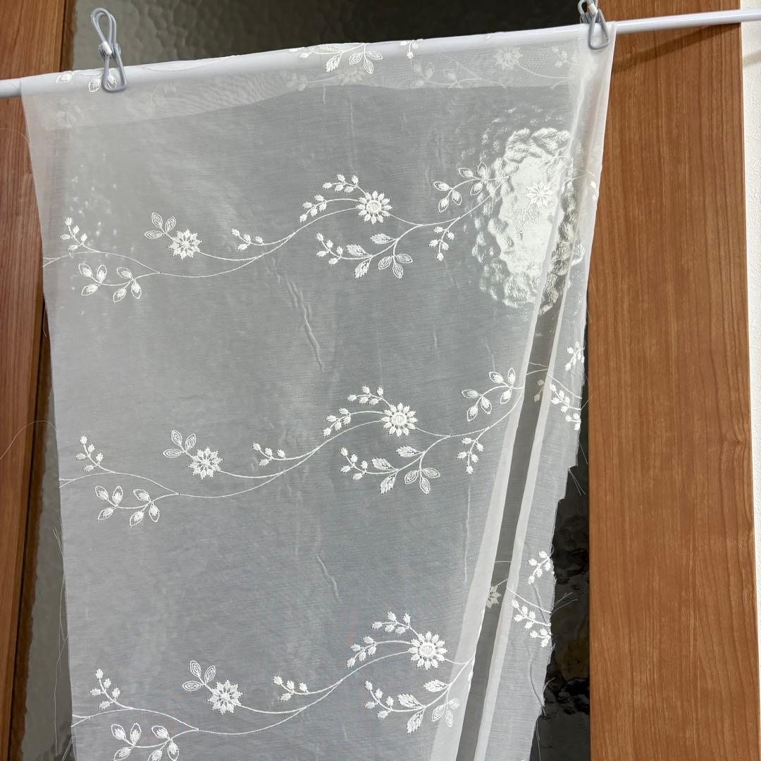 【りおちゃんママ】レースカフェカーテン　ご案内用
