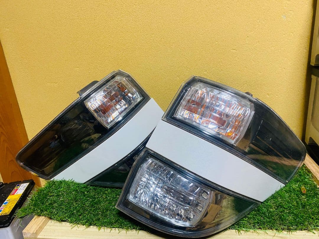 ヴェルファイアテールライト クリアレンズ 二灯式