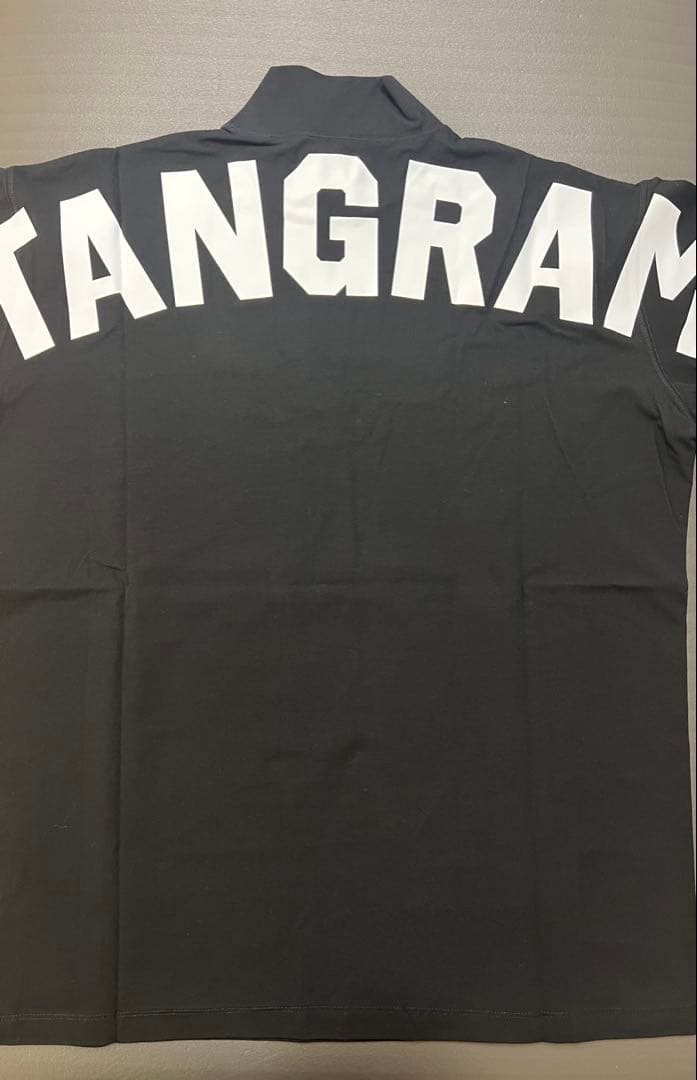 TANGRAM 半袖シャツ モックネック　ブラック　黒