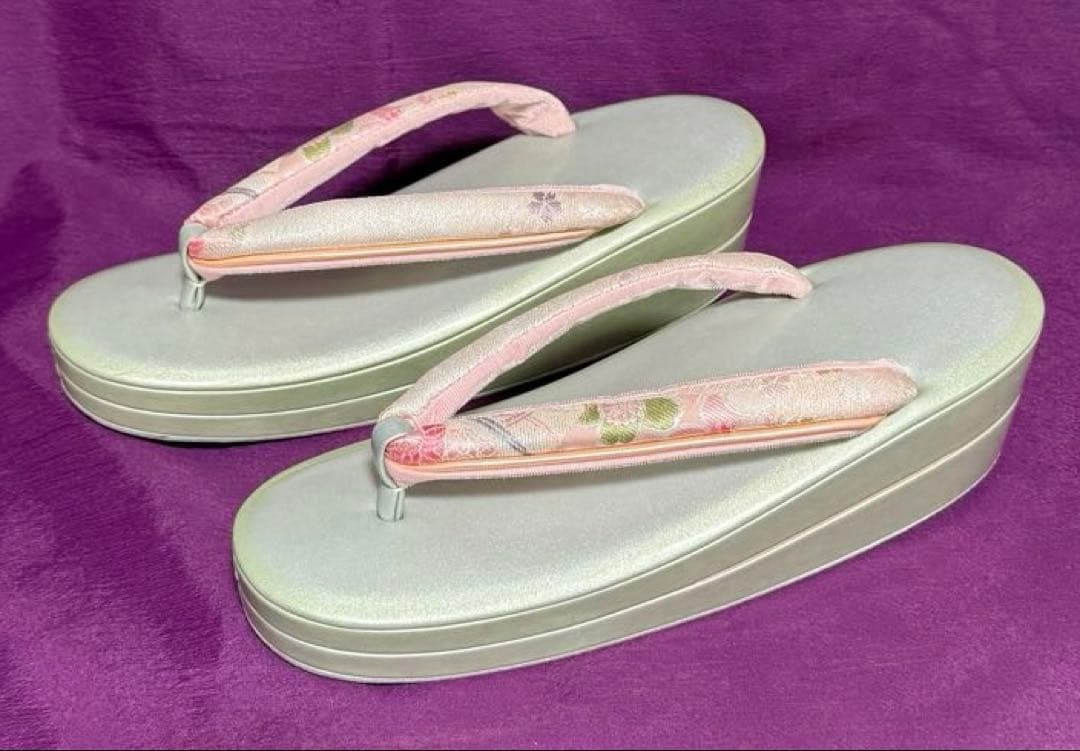 華三彩　和装バッグ＆草履セット　シルバー、淡いピンク　パール装飾　Lサイズ