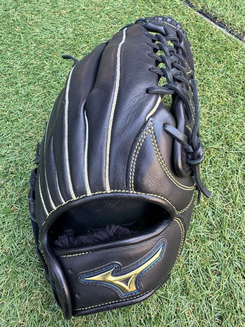 【美品】MIZUNO セレクトナイン 軟式 大人 外野手用 14 右投げグラブ