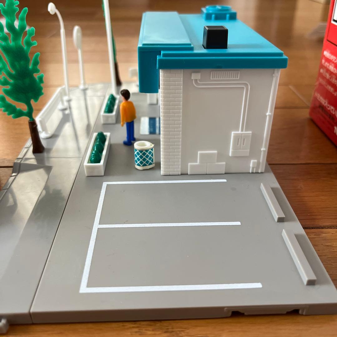 わ*ん様 トミカタウン ローソン☆ローソントラックトミカ付☆