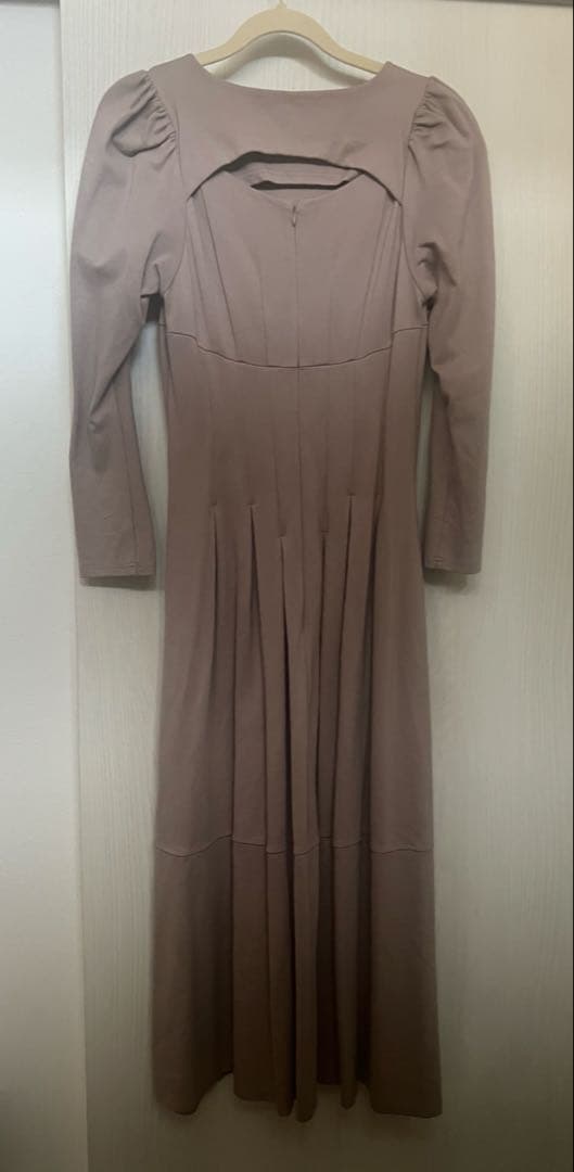 ワンピース herlipto Marylebone Midi Dress