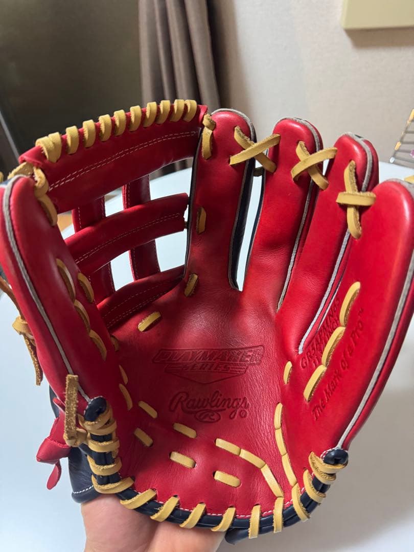 Rawlings 軟式グローブ 黒と赤