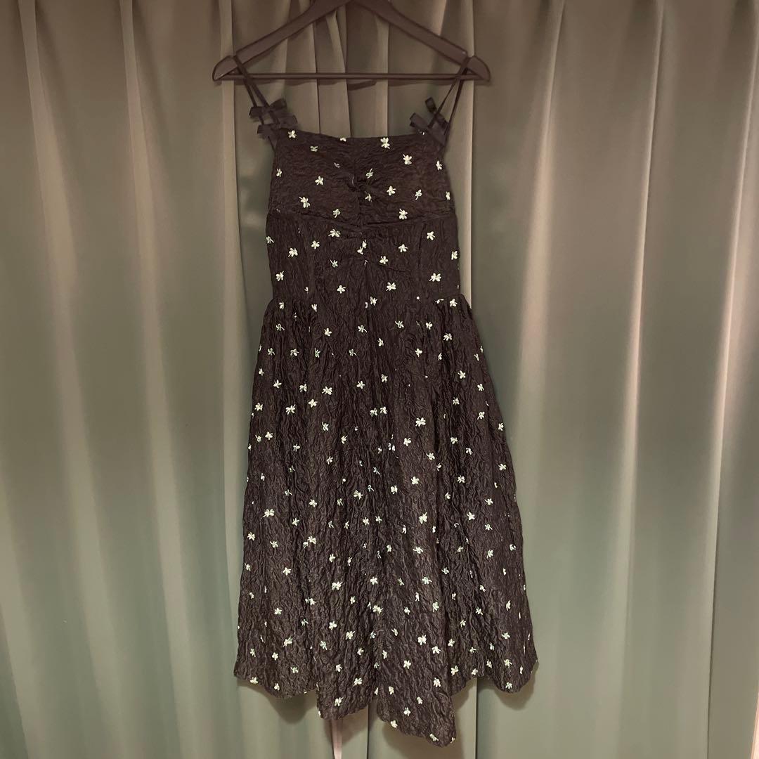 SNIDEL 花柄刺繍ワンピース