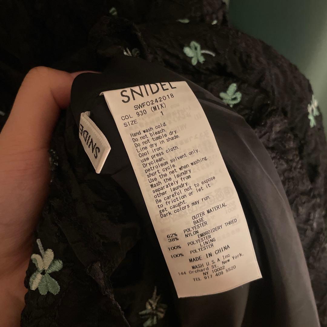 SNIDEL 花柄刺繍ワンピース