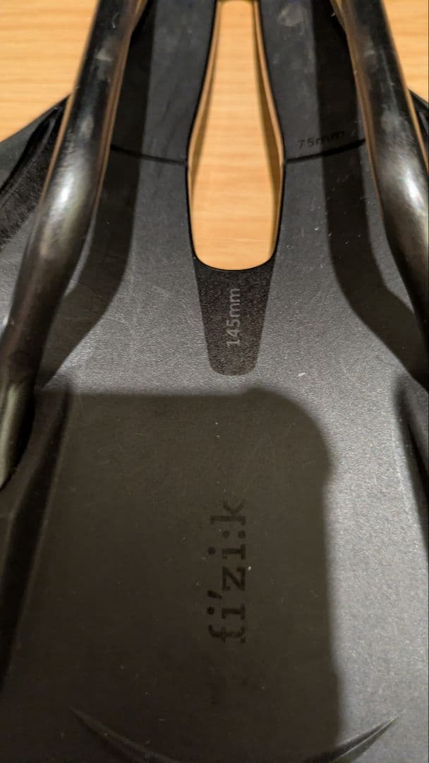 パーツ fizik TEMPO aliante R3 145mm