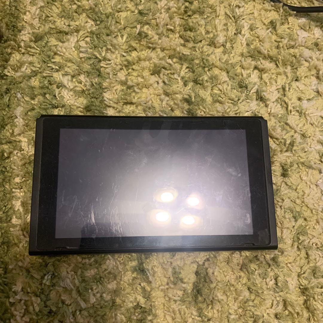 タ*ン様 Nintendo Switch 起動確認済み 箱、充電器つき