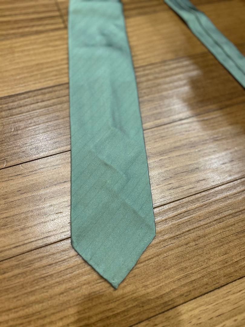 E. Marinella セッテピエゲ フォデラータ ライトグリーン　耐久性高い