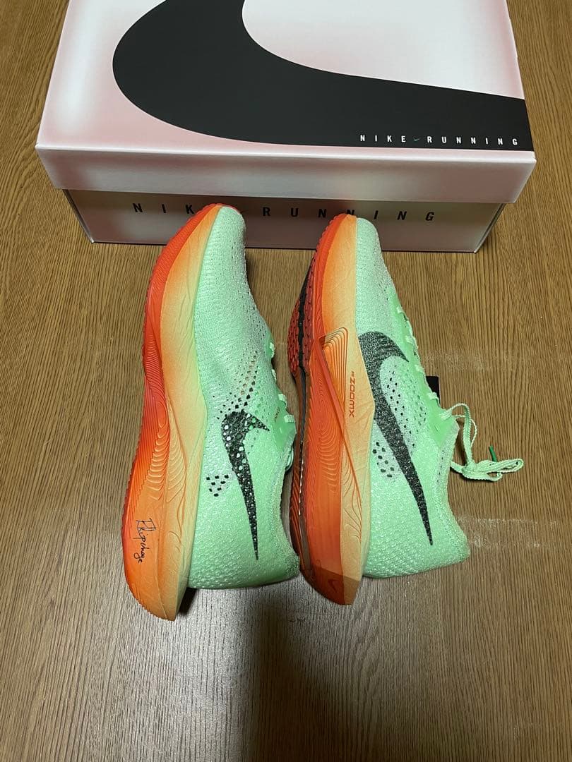 【新品未使用　28,５センチ　NIKEズームXヴェイパーフライ ネクスト%3