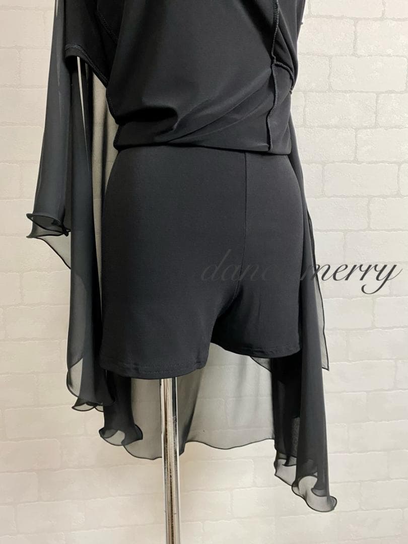 ＊新品　社交ダンス　スカート　黒　ラテン　ルンバ　パーティ　1377　スリット