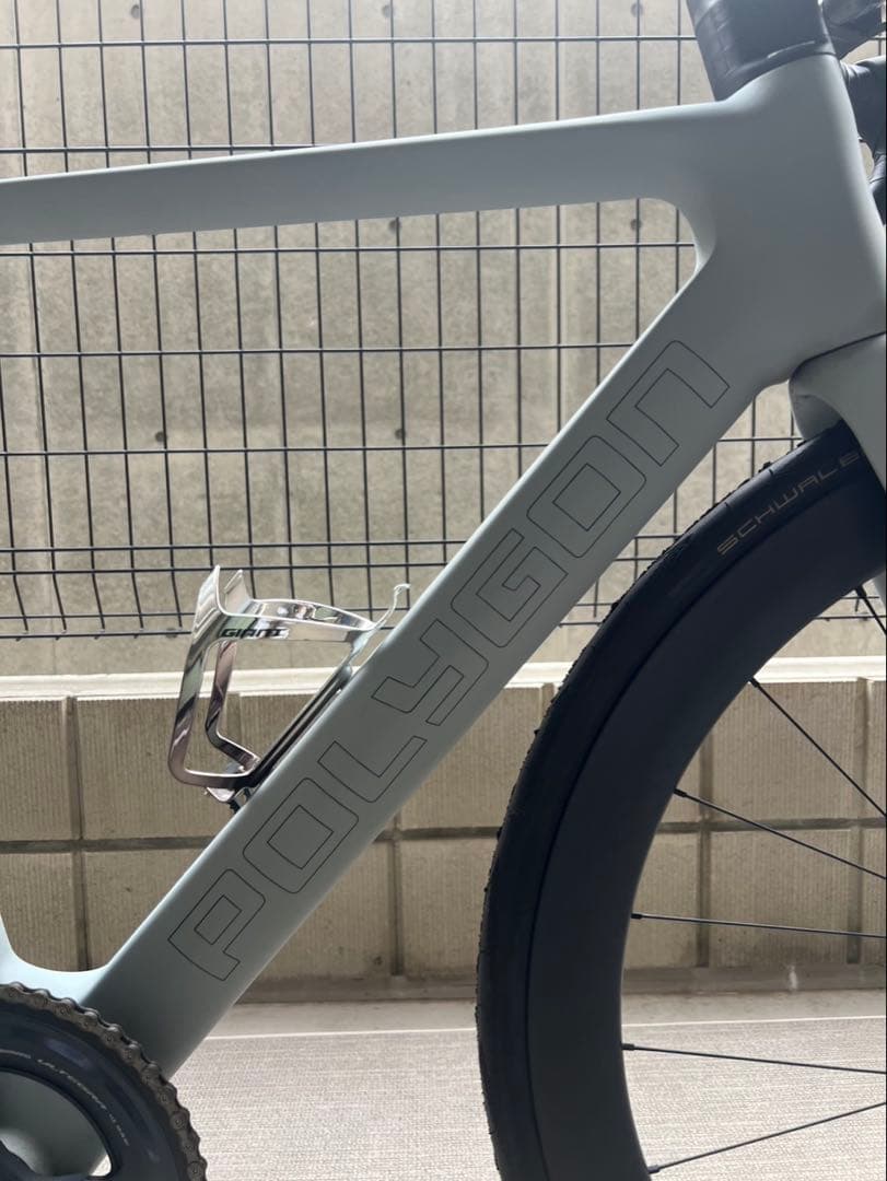 【定価半額以下！】ロードバイクPolygon A8