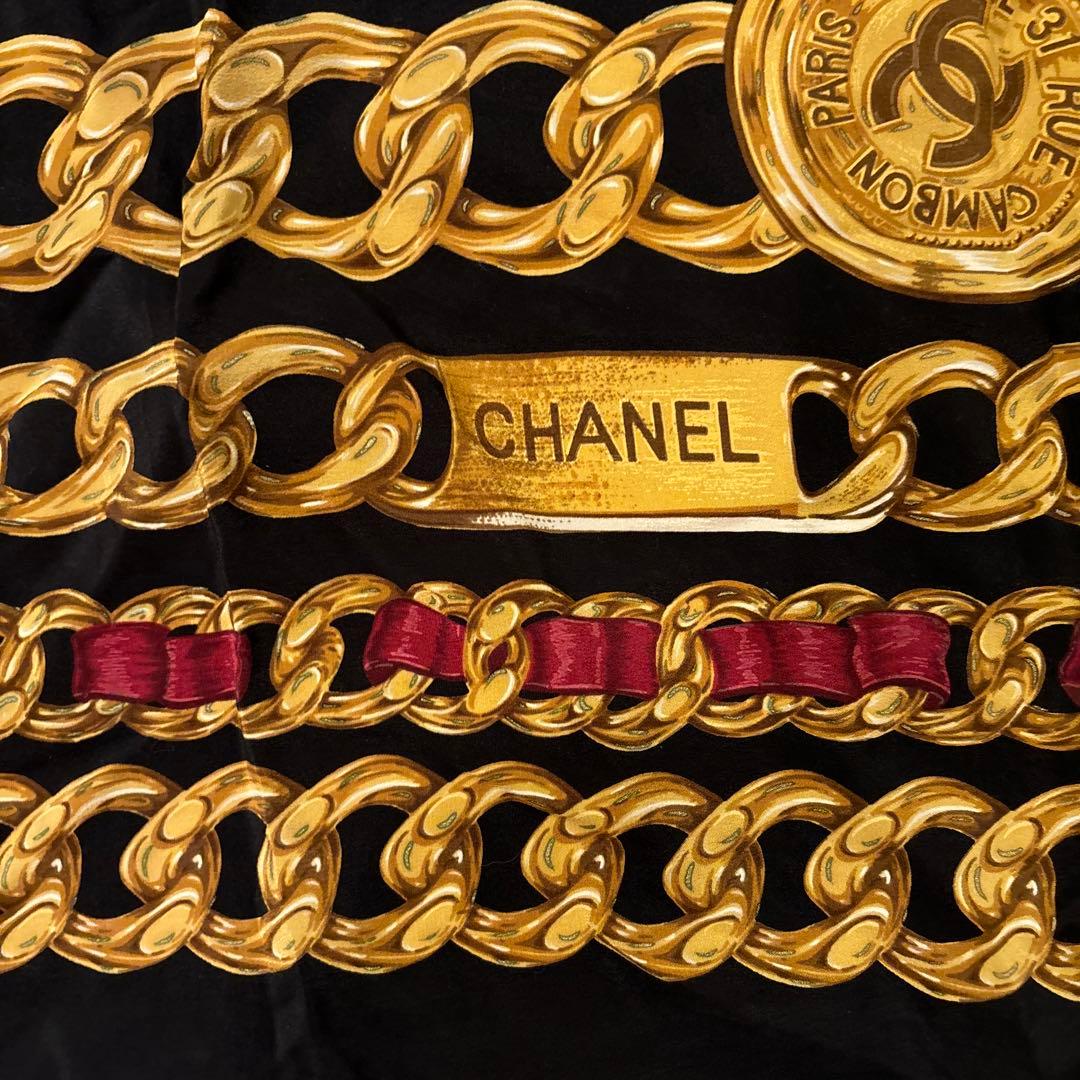 CHANEL シルク スカーフ 黒 赤 金