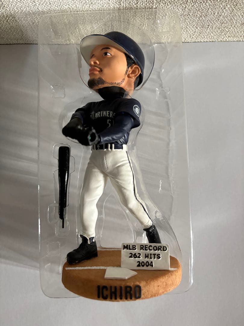 イチロー ボブルヘッド　MLB記録262安打 フィギュア　2004