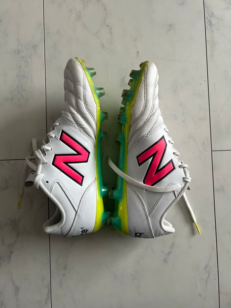 New Balance 442 スパイクシューズ ホワイト/ピンク
