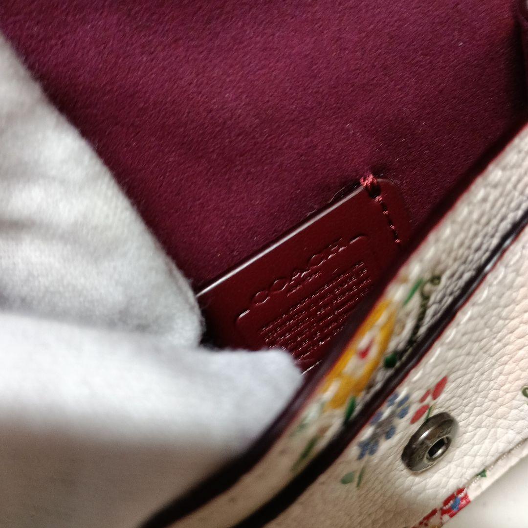COACH バッグチャームワイドフラワー