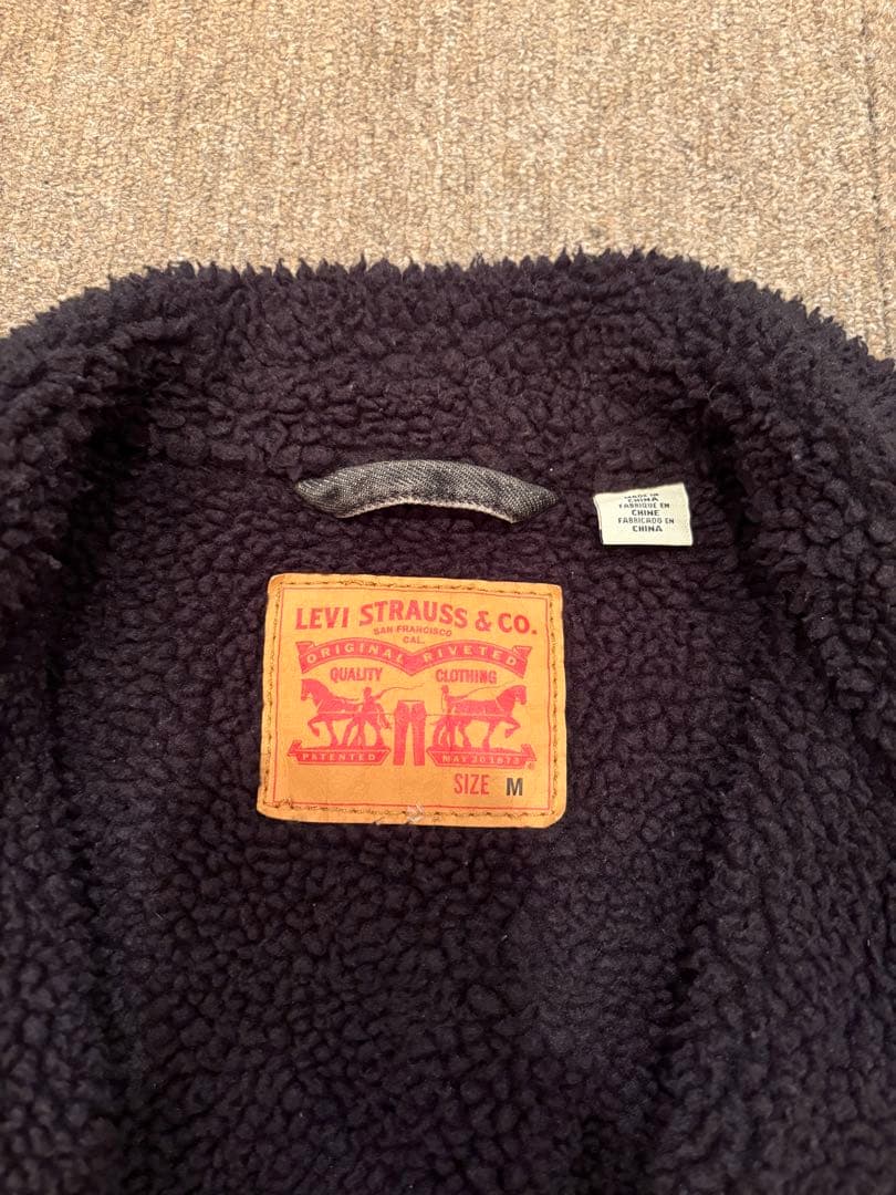 Levi's デニムジャケット　黒　サイズM