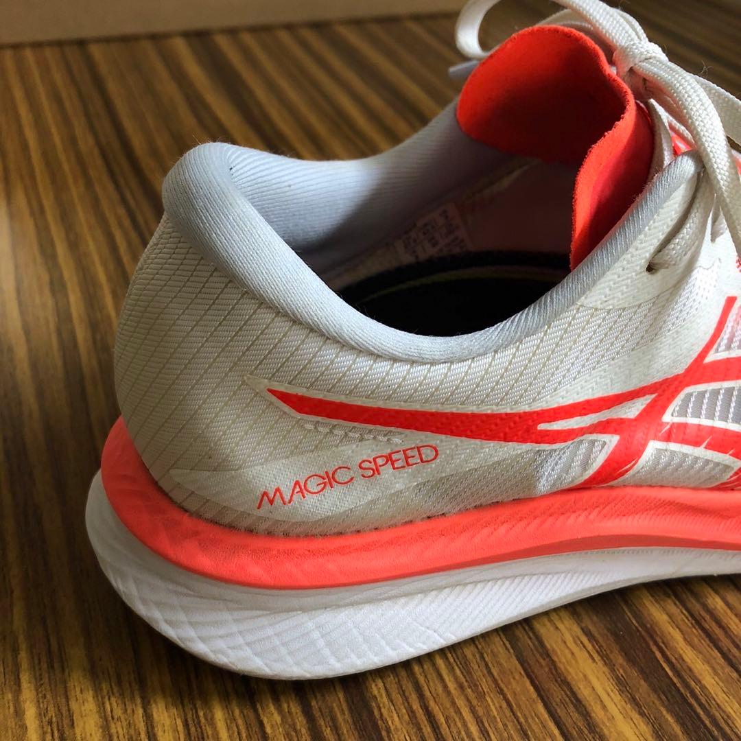アシックス　マジックスピード3 27センチ