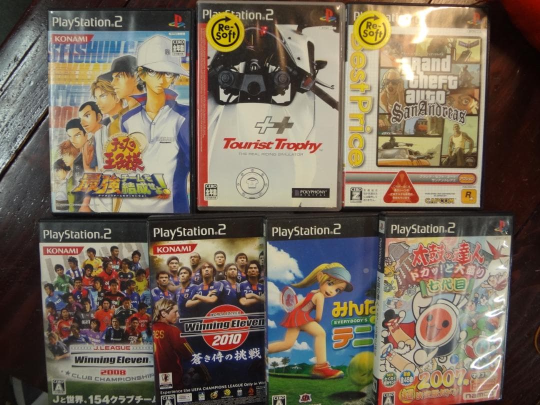 PS2　・箱入り・可動品・ソフト 7本付