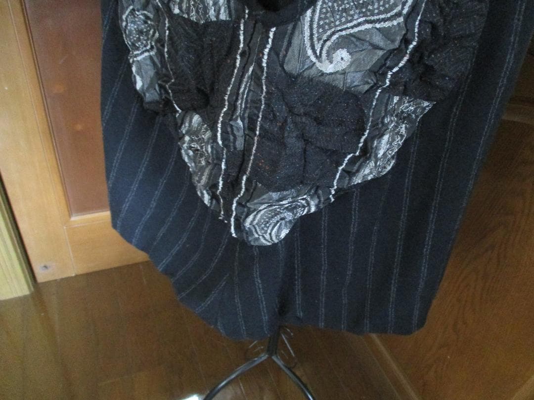 ジェニーギャルソン　ペイズリー襟のストライプコート　薄手