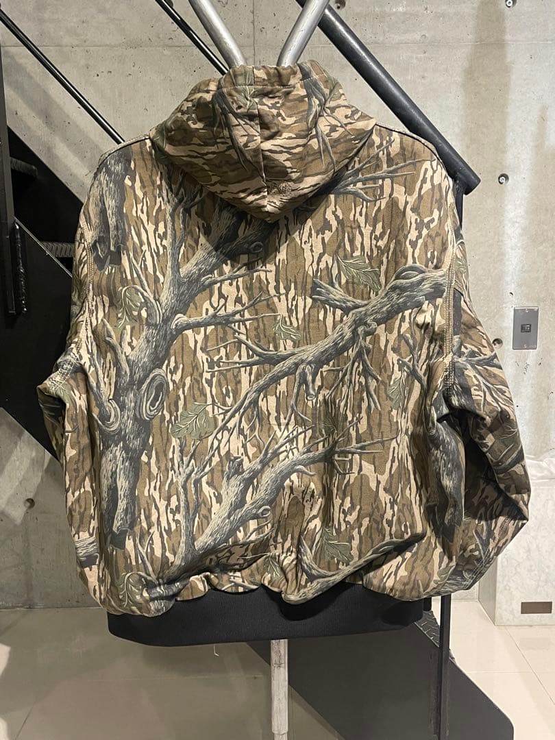 ほぼデッド　アクティブジャケット　カーハート　カモ　アメリカ製