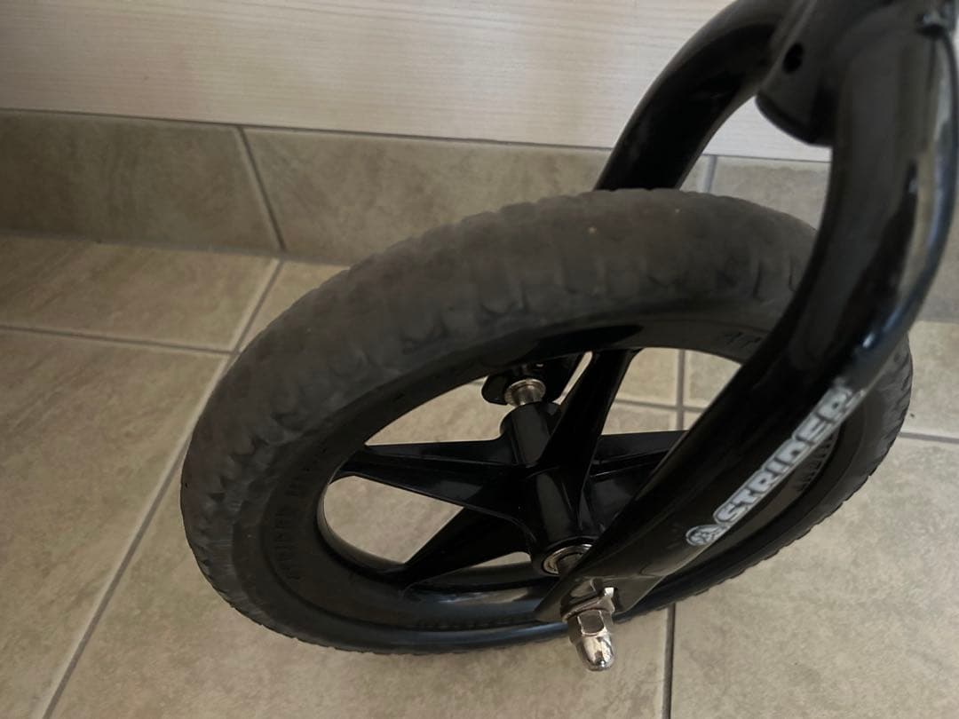 STRIDER スポーツモデル 2023年限定カラー　アイスブルー 12インチ