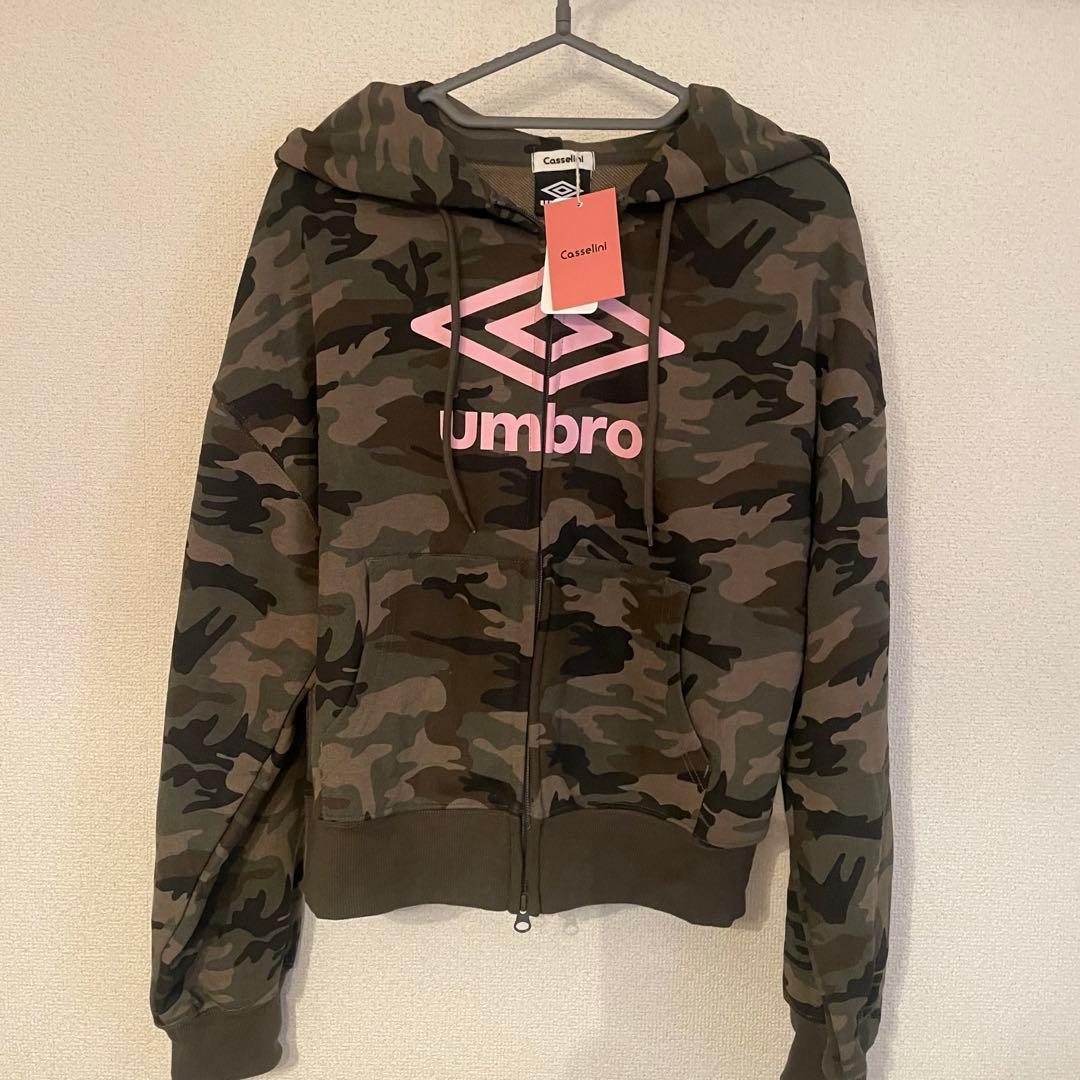 最終値下げ❗️Casselini × UMBRO ロゴジップパーカー　迷彩