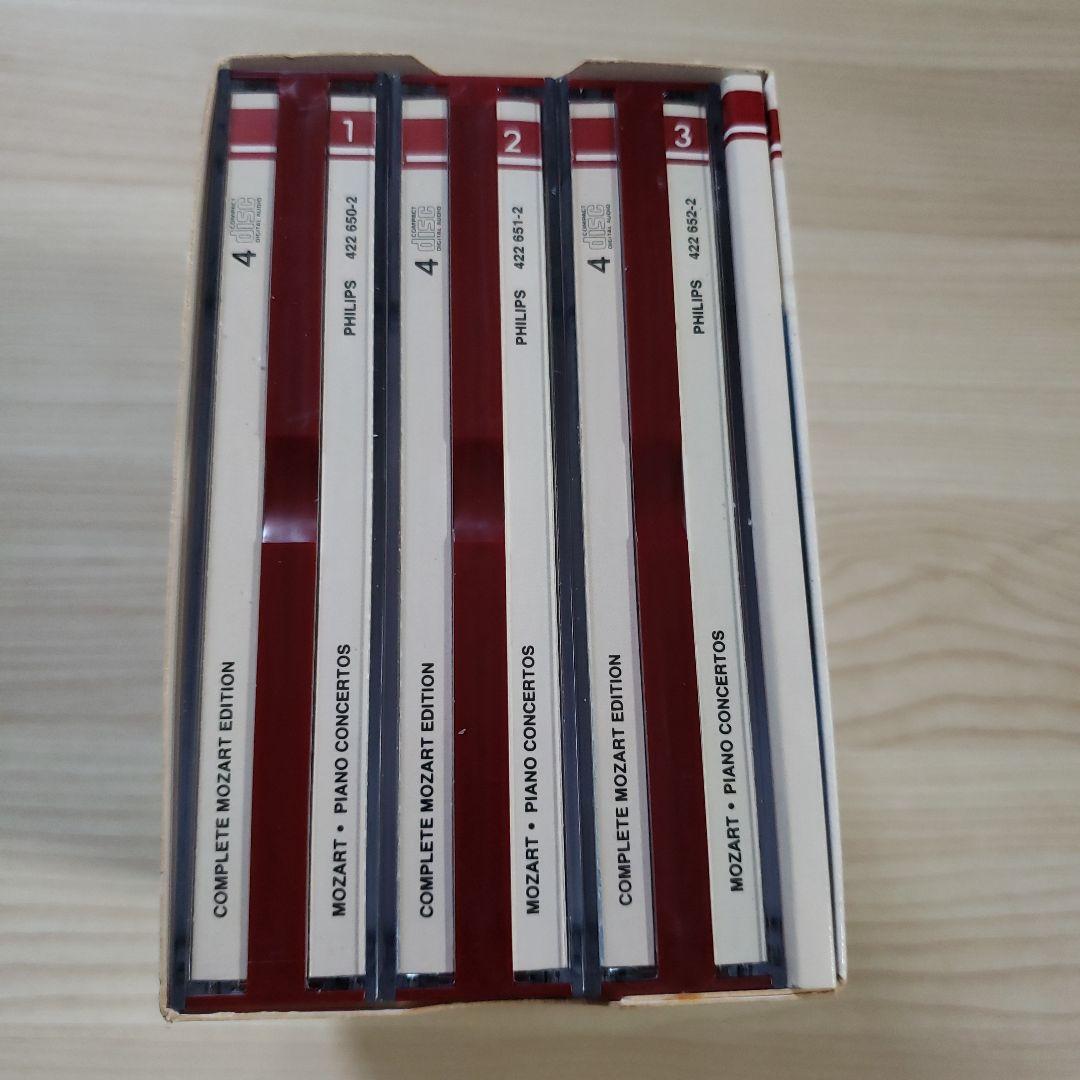 モーツアルト　ピアノコンサート(CD12枚組)