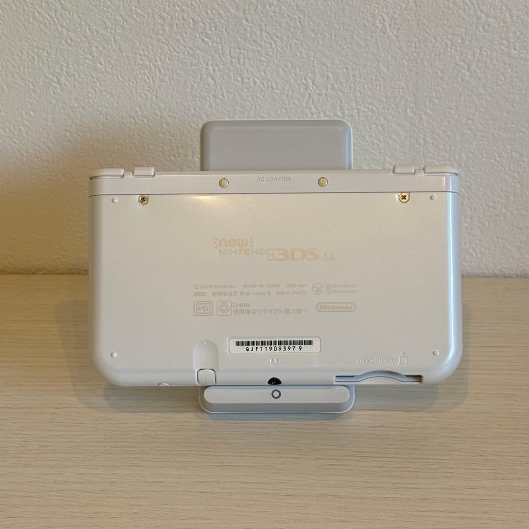 【極美品】Newニンテンドー3DS LL パールホワイト 箱付き 3-075