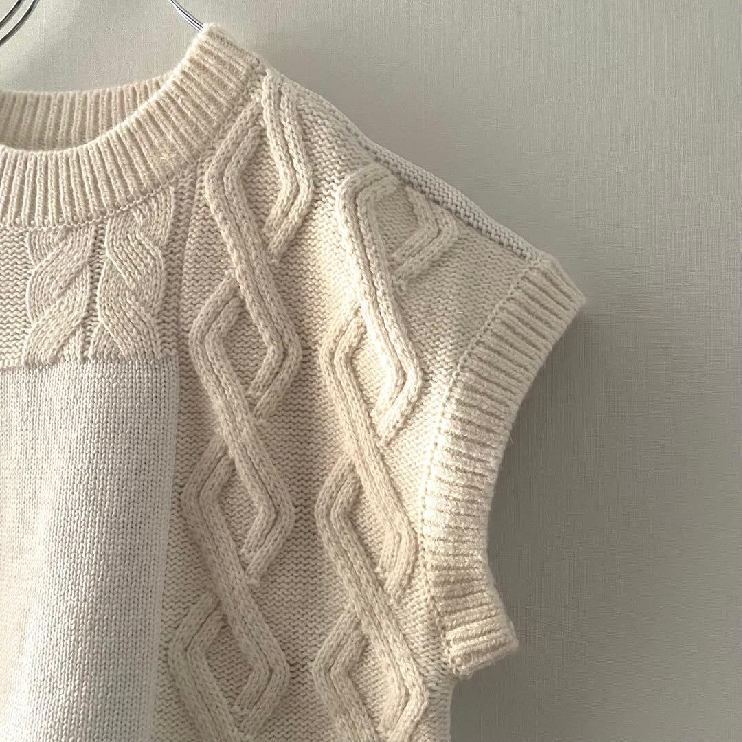 センソユニコ　ニット　ケーブル編み　ベスト　アルパカ　アイボリー　ゆったり