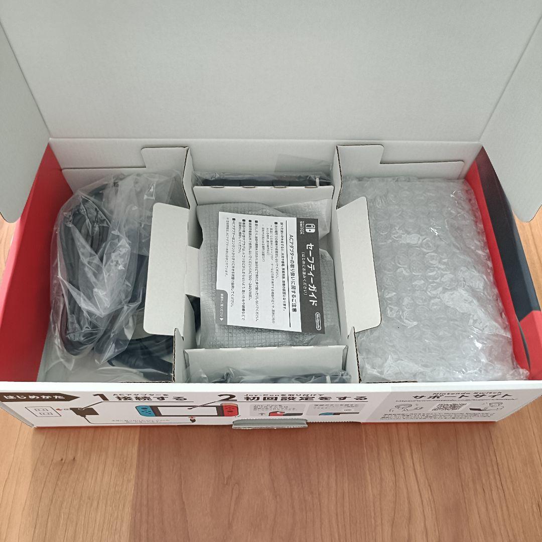 Nintendo Switch本体 青/赤Joy-Con SDカード付！