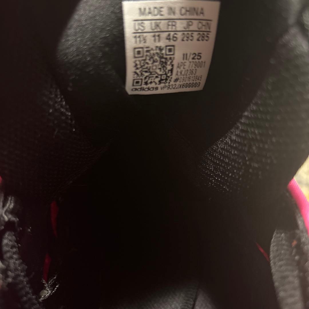 ピンク/黒 バスケットシューズ AE2