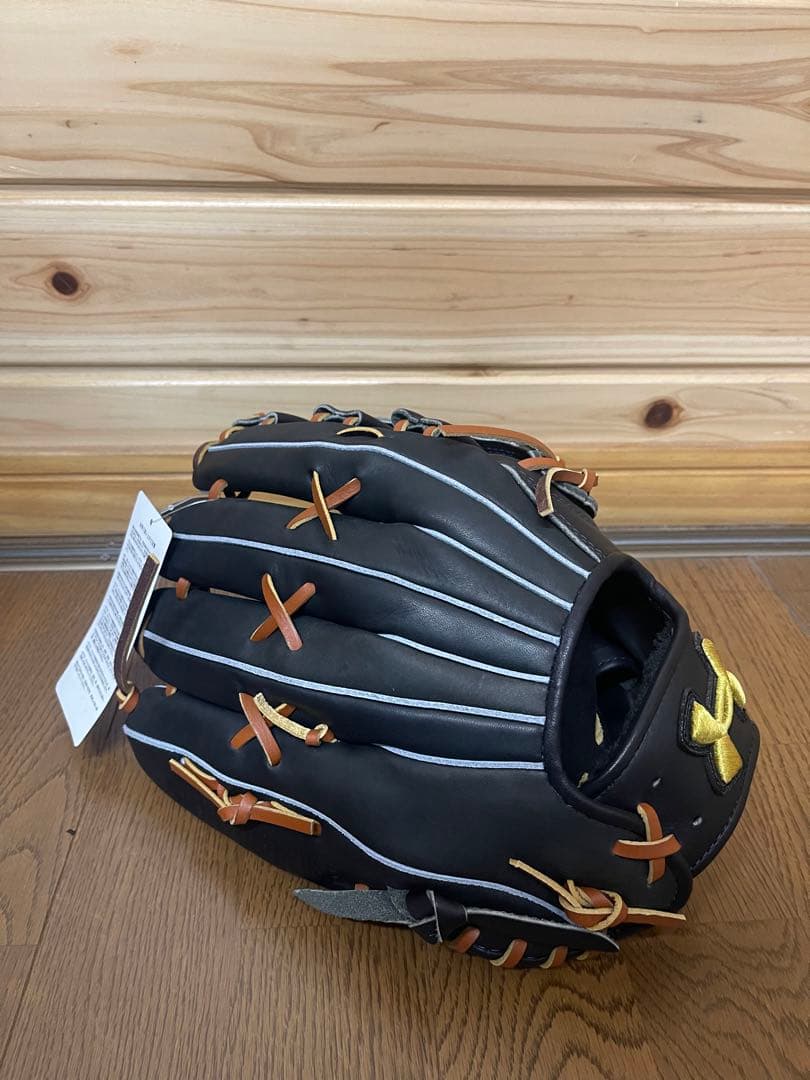 アンダーアーマー軟式用グローブ　新品未使用