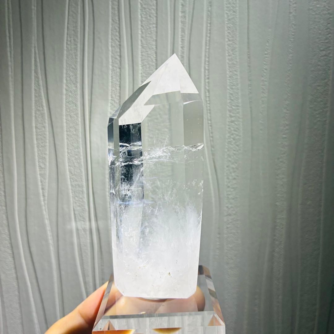 ブラジル産 天然水晶ポイント 167g ブルールチル入り 高透明 六角柱 台座