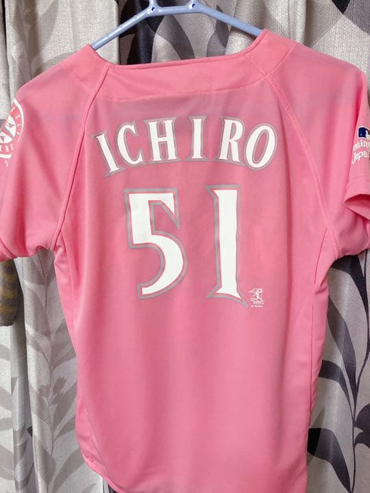 美品　イチロー　ユニフォーム　マリナーズ　レディース　ピンク