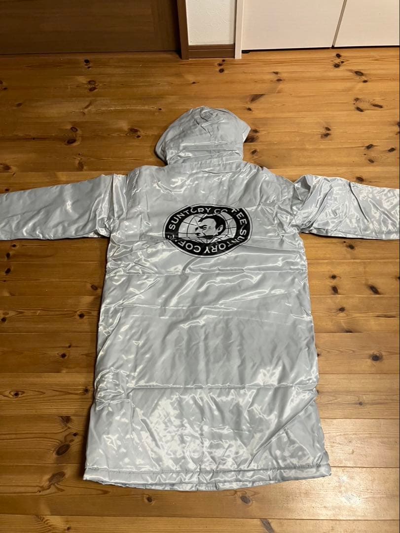 シルバー ロングコート フード付き