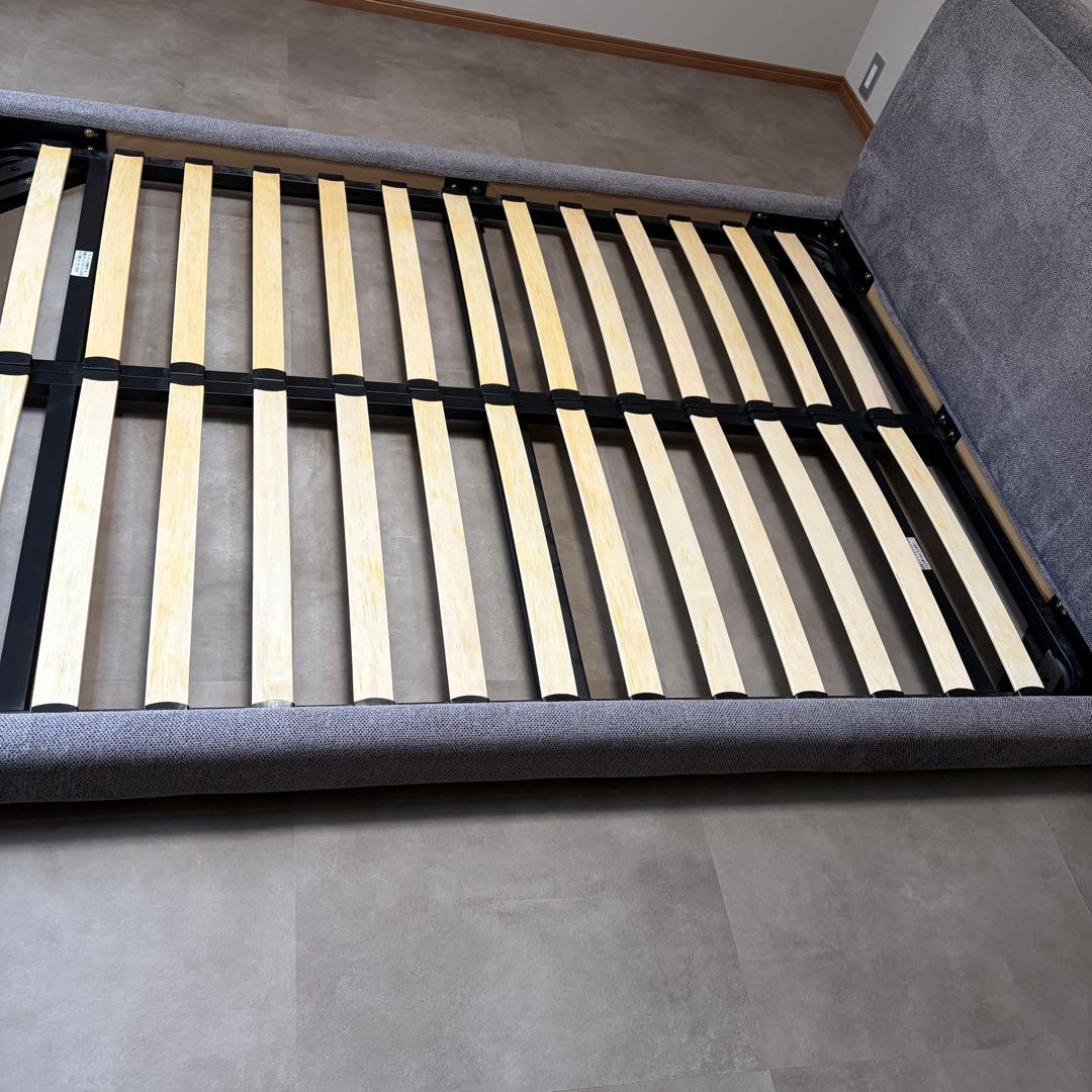 グレー ダブルベッド フレーム　ARMONIA