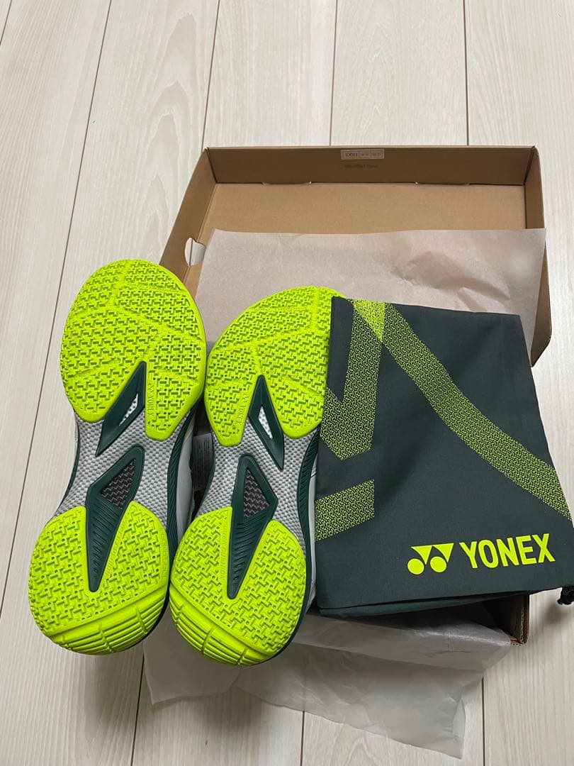 【新品未使用】ヨネックス65ZVA SHBVAZM アクセルセン26cm